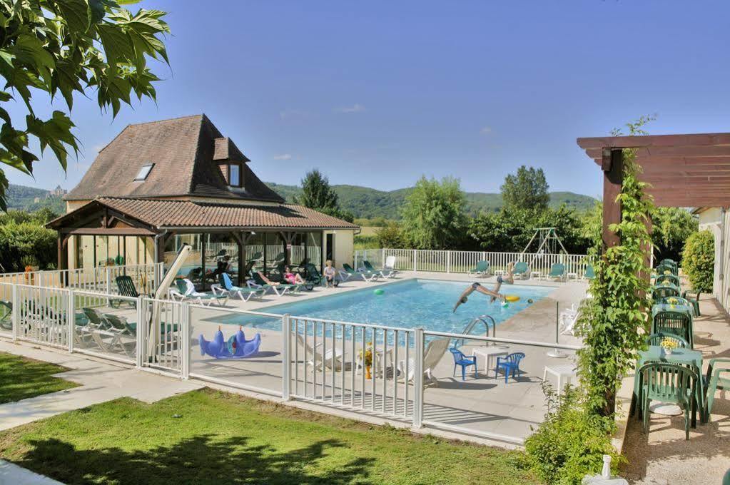 L'Oustal De Vezac Hotel Exterior photo